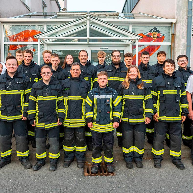 Beim Lehrgangsabschluss in der Feuerwache