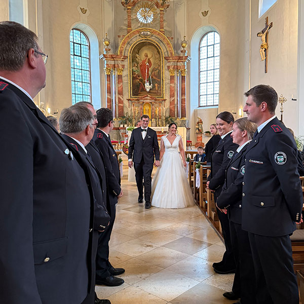 Maschinistenlehrgang erfolgreich abgeschlossen Feuerwehrhochzeit in Hainstadt